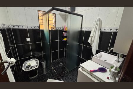 Casa à venda com 106m², 3 quartos e 1 vaga Casa à venda com 106m², 3 quartos e 1 vagaBanheiro