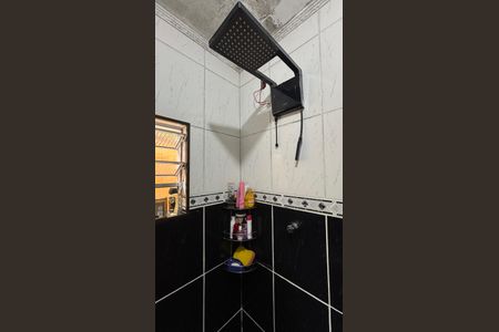 Casa à venda com 106m², 3 quartos e 1 vaga Casa à venda com 106m², 3 quartos e 1 vagaBanheiro