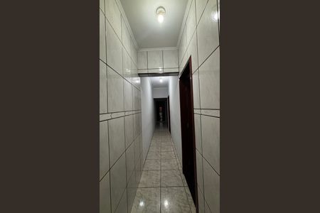 Casa à venda com 106m², 3 quartos e 1 vaga Casa à venda com 106m², 3 quartos e 1 vagaCorredor