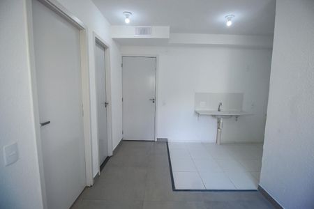 Sala de apartamento para alugar com 2 quartos, 34m² em Vila Suzana, São Paulo