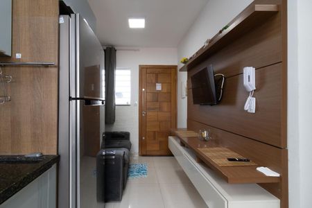 Sala/Cozinha e Área de Serviço de apartamento para alugar com 2 quartos, 40m² em Jardim Assuncao, São Paulo