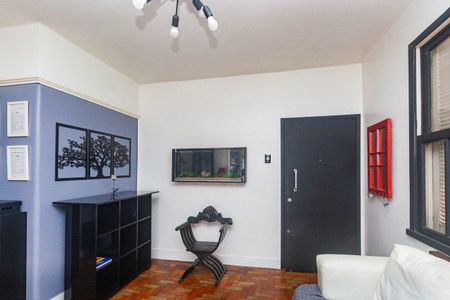 Sala  de apartamento para alugar com 2 quartos, 79m² em Santa Cecília, Porto Alegre