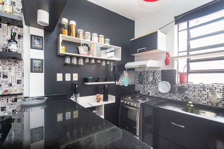 Cozinha  de apartamento para alugar com 2 quartos, 79m² em Santa Cecília, Porto Alegre