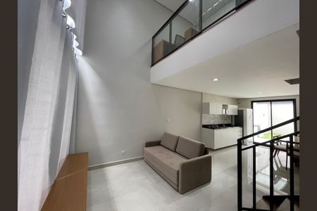 Sala de casa de condomínio para alugar com 2 quartos, 125m² em Parque Frondoso, Cotia