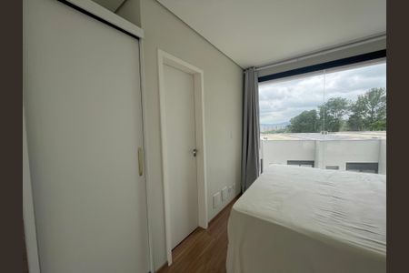 Suíte 1 de casa de condomínio para alugar com 2 quartos, 125m² em Parque Frondoso, Cotia