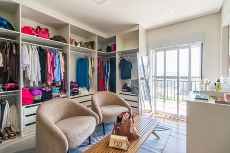 Apartamento à venda com 73m², 2 quartos e 2 vagasSuíte