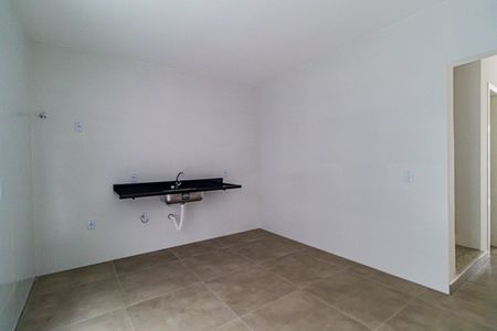 Casa à venda com 77m², 2 quartos e 2 vagasCozinha