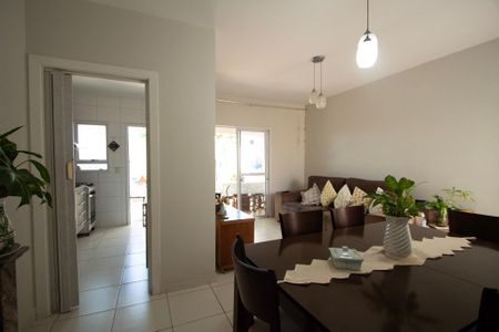 Sala  de casa de condomínio para alugar com 3 quartos, 135m² em Jardim Sao Carlos, Sorocaba