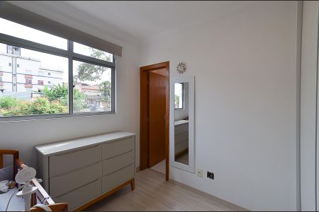 Apartamento à venda com 65m², 2 quartos e 2 vagasSuíte 2 