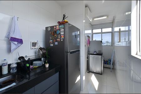 Apartamento à venda com 65m², 2 quartos e 2 vagasCozinha
