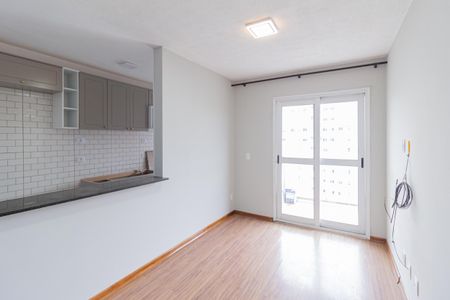 Sala de apartamento para alugar com 2 quartos, 50m² em Vila Ester, Carapicuíba