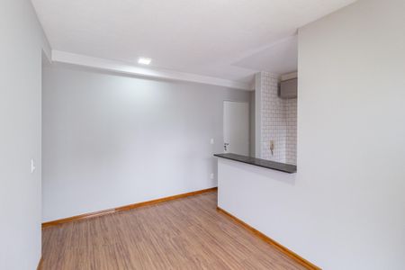 Sala de apartamento para alugar com 2 quartos, 50m² em Vila Ester, Carapicuíba