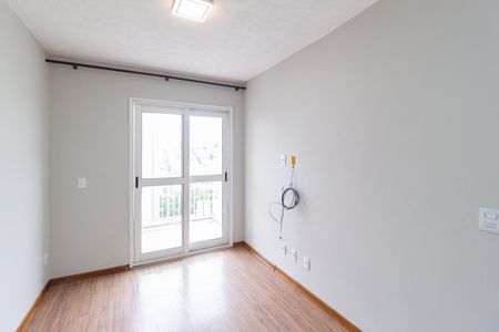 Sala de apartamento para alugar com 2 quartos, 50m² em Vila Ester, Carapicuíba