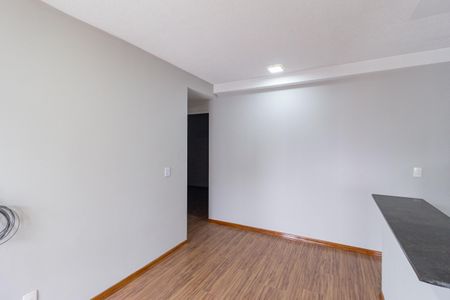 Sala de apartamento para alugar com 2 quartos, 50m² em Vila Ester, Carapicuíba