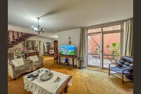 Casa à venda com 1190m², 4 quartos e 3 vagas