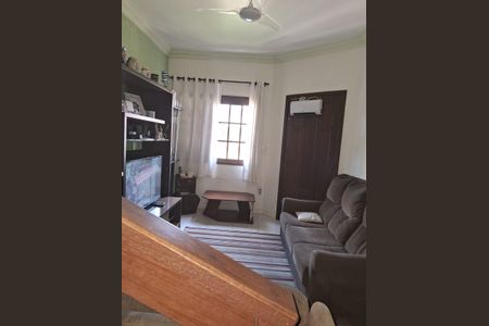 Sala de casa à venda com 3 quartos, 125m² em Rubem Berta, Porto Alegre