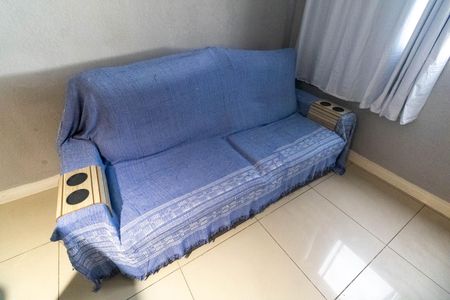 Sala de apartamento para alugar com 2 quartos, 44m² em Paciência, Rio de Janeiro