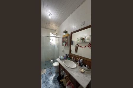 Banheiro de casa à venda com 1 quarto, 102m² em Vila Bertioga, São Paulo