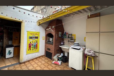 Casa à venda com 102m², 1 quarto e 1 vagaQuintal