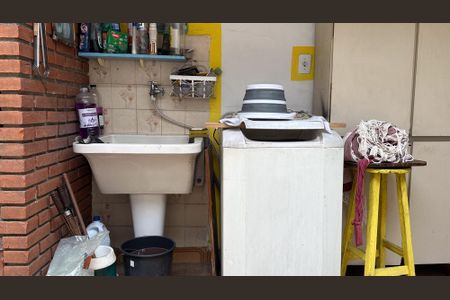 Casa à venda com 102m², 1 quarto e 1 vagaÁrea de Serviço