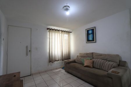 Sala de apartamento à venda com 2 quartos, 45m² em Conjunto Habitacional Teotonio Vilela, São Paulo