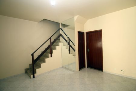 Sala de apartamento para alugar com 2 quartos, 76m² em Vila da Penha, Rio de Janeiro