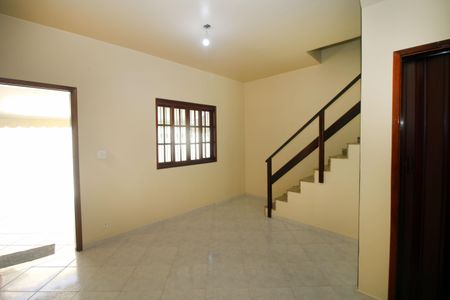 Sala de apartamento para alugar com 2 quartos, 76m² em Vila da Penha, Rio de Janeiro