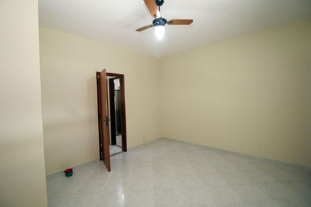 Quarto 2 de apartamento para alugar com 2 quartos, 76m² em Vila da Penha, Rio de Janeiro