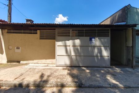 Casa à venda com 55m², 2 quartos e 1 vagaPLACA INSTALADA NA FACHADA