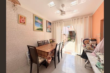 Casa à venda com 125m², 2 quartos e 2 vagasCopa