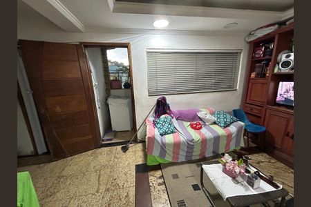 Casa para alugar com 198m², 4 quartos e sem vagaSala