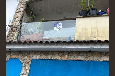 Casa para alugar com 198m², 4 quartos e sem vagaFachada + plaquinha