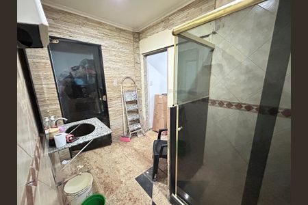 Casa para alugar com 198m², 4 quartos e sem vagaBanheiro da Suíte