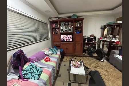 Sala de casa para alugar com 4 quartos, 198m² em Praça Seca, Rio de Janeiro