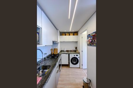 Apartamento à venda com 38m², 2 quartos e 1 vaga Apartamento à venda com 38m², 2 quartos e 1 vagaCozinha e Área de Serviço