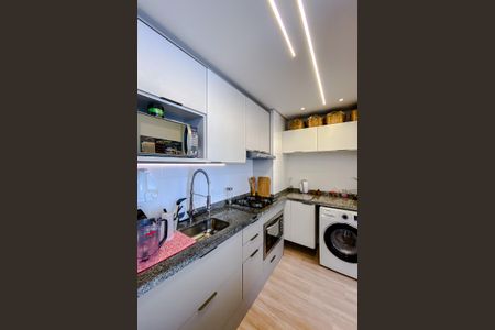 Apartamento à venda com 38m², 2 quartos e 1 vaga Apartamento à venda com 38m², 2 quartos e 1 vagaCozinha e Área de Serviço