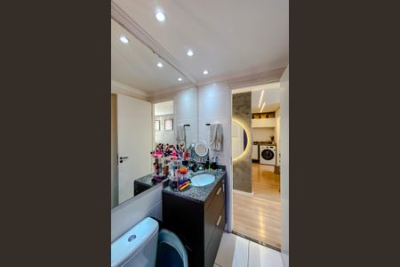 Apartamento à venda com 38m², 2 quartos e 1 vaga Apartamento à venda com 38m², 2 quartos e 1 vagaBanheiro
