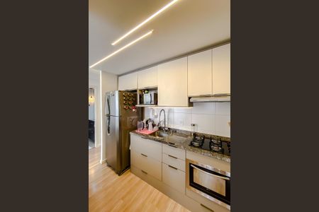 Apartamento à venda com 38m², 2 quartos e 1 vaga Apartamento à venda com 38m², 2 quartos e 1 vagaCozinha e Área de Serviço