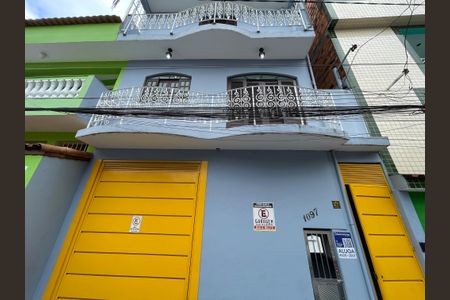 Casa para alugar com 240m², 4 quartos e 1 vagaFachada com placa 