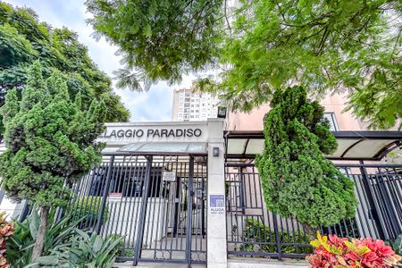 Apartamento para alugar com 49m², 2 quartos e 1 vagaFachada com Plaquinha