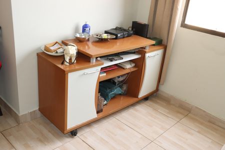 Apartamento para alugar com 2 quartos, 48m² em Jardim Vitória, Embu das Artes