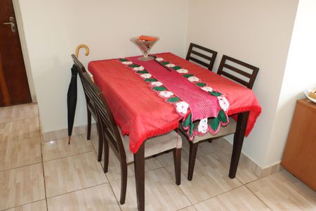 Apartamento para alugar com 2 quartos, 48m² em Jardim Vitória, Embu das Artes