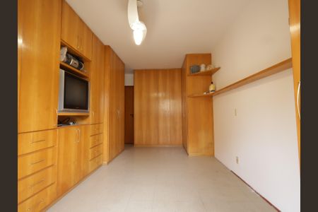 Apartamento à venda com 212m², 3 quartos e 3 vagasSuíte 1