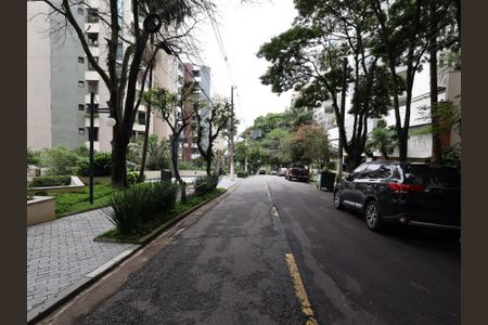 Apartamento à venda com 212m², 3 quartos e 3 vagasCondomínio
