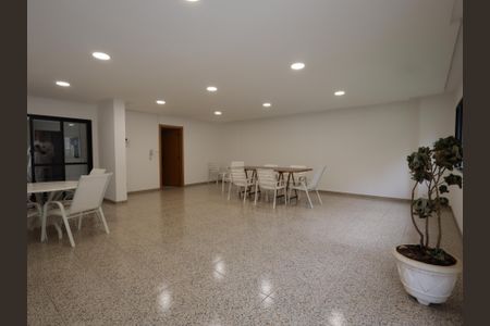 Apartamento à venda com 212m², 3 quartos e 3 vagasÁrea comum - Salão de festas