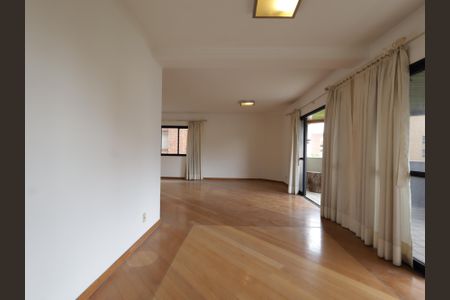 Sala de apartamento à venda com 3 quartos, 212m² em Jardim Vitória Régia, São Paulo