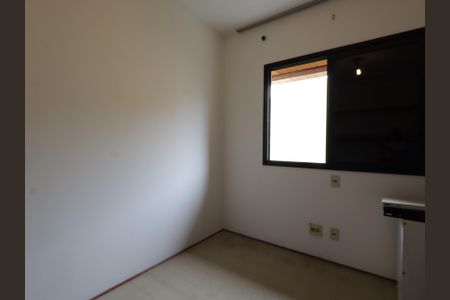 Apartamento à venda com 212m², 3 quartos e 3 vagasSuíte 2