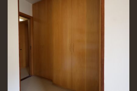 Apartamento à venda com 212m², 3 quartos e 3 vagasSuíte 2