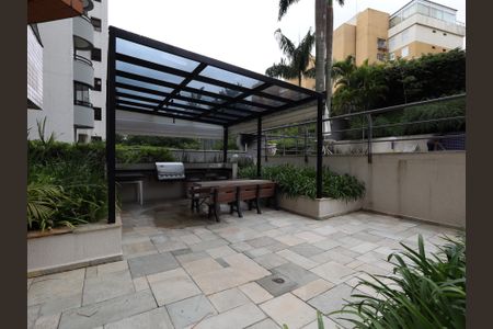 Apartamento à venda com 212m², 3 quartos e 3 vagasÁrea comum - Churrasqueira