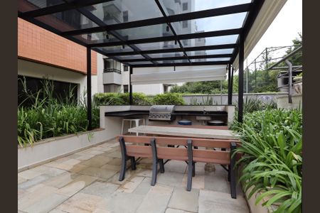 Apartamento à venda com 212m², 3 quartos e 3 vagasÁrea comum - Churrasqueira